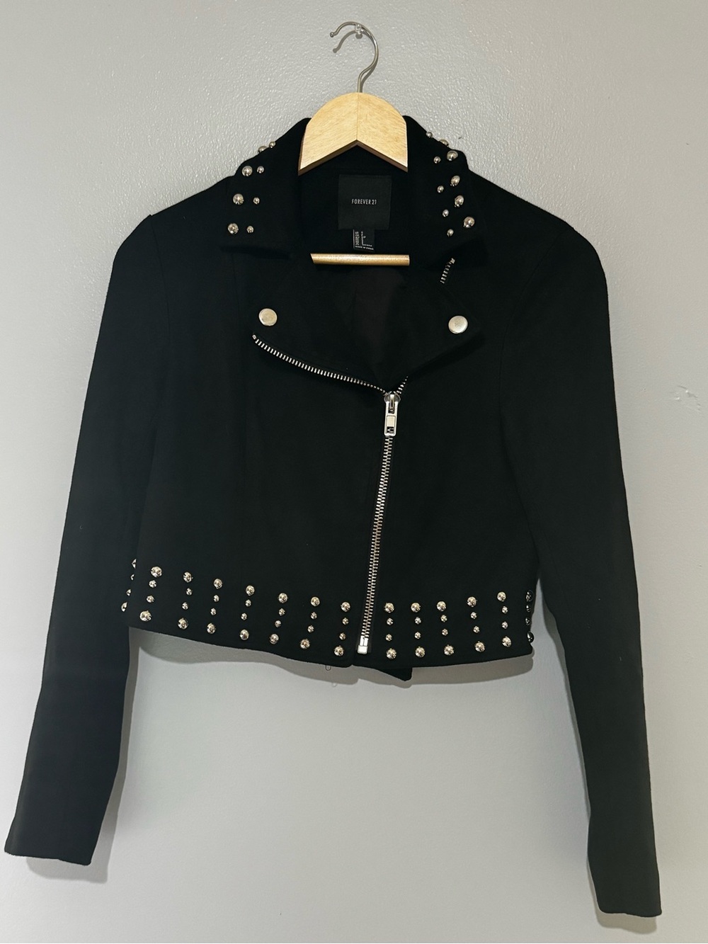 Forever 21 Black Studded Cropped  Biker Grunge Moto Jacket